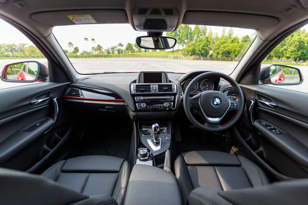 The new BMW 118i Sport (21)