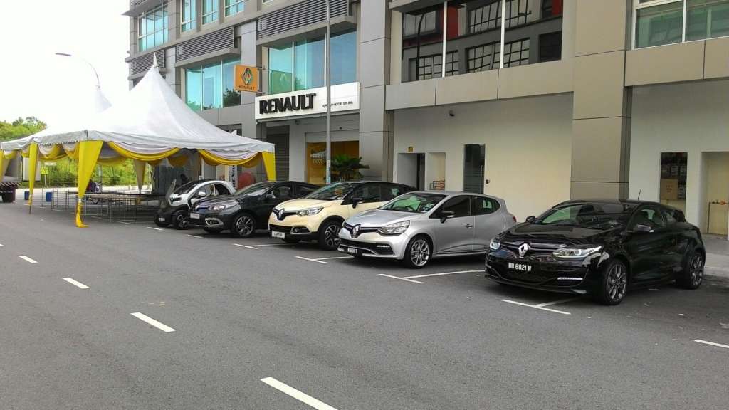 New Renault showroom in Seremban_1