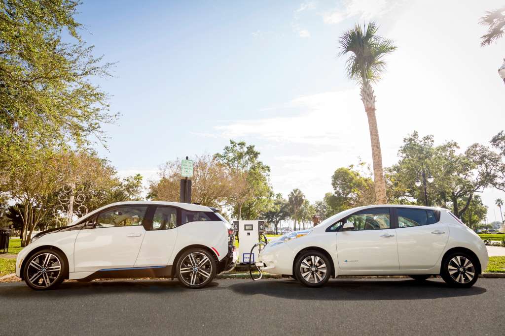 NASHVILLE, Tenn., and WOODCLIFF LAKE, N.J. (Dec. 21, 2015)  Nissan and BMW are joining forces to offer public fast charging at 120 locations across 19 states in an effort to support Nissan LEAF and BMW i3 customers and to promote increased adoption of electric vehicles (EVs) nationwide. With this partnership between two of the top EV manufacturers, Nissan and BMW address the growing demand for additional public fast-charging options in markets spanning the country, giving drivers the ability to easily extend the length of their electric travels. The breadth of Nissan and BMWs fast-charger buildout is expansive, with fast chargers now available in California, Connecticut, Florida, Georgia, Illinois, Indiana, Maryland, Minnesota, Missouri, New Mexico, Nevada, New York, North and South Carolina, Ohio, Pennsylvania, Tennessee, Virginia and Wisconsin.