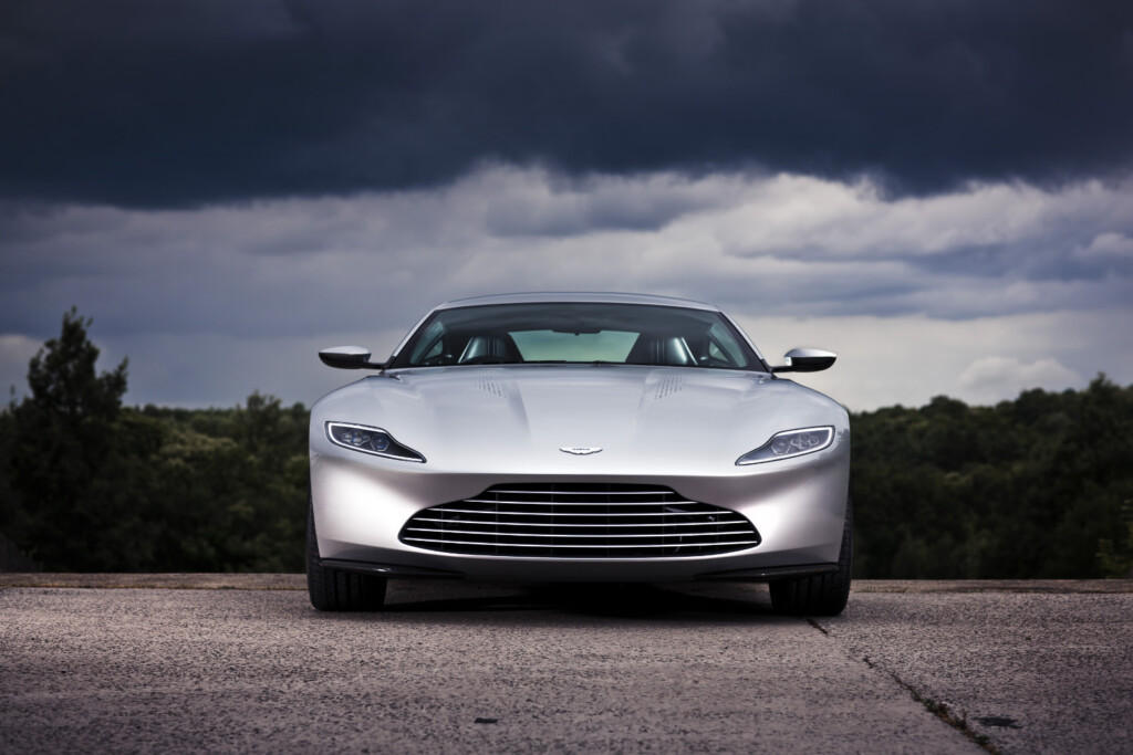 Aston Martin DB10 (3)