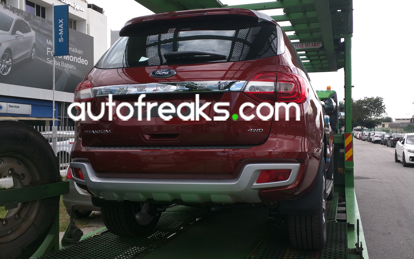 2016_Ford_Everest_Titanium_Spied_5