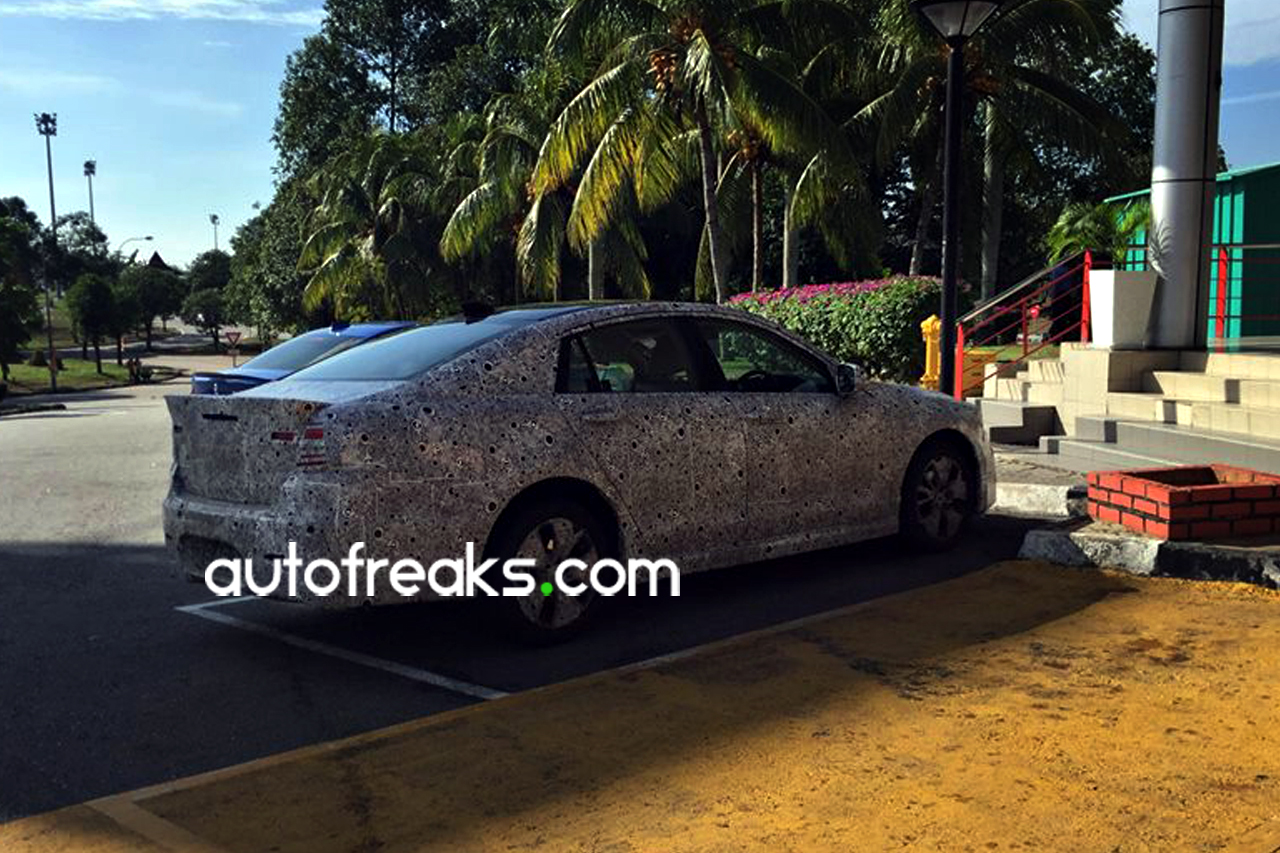 2016_Proton_Perdana_Spied_rear