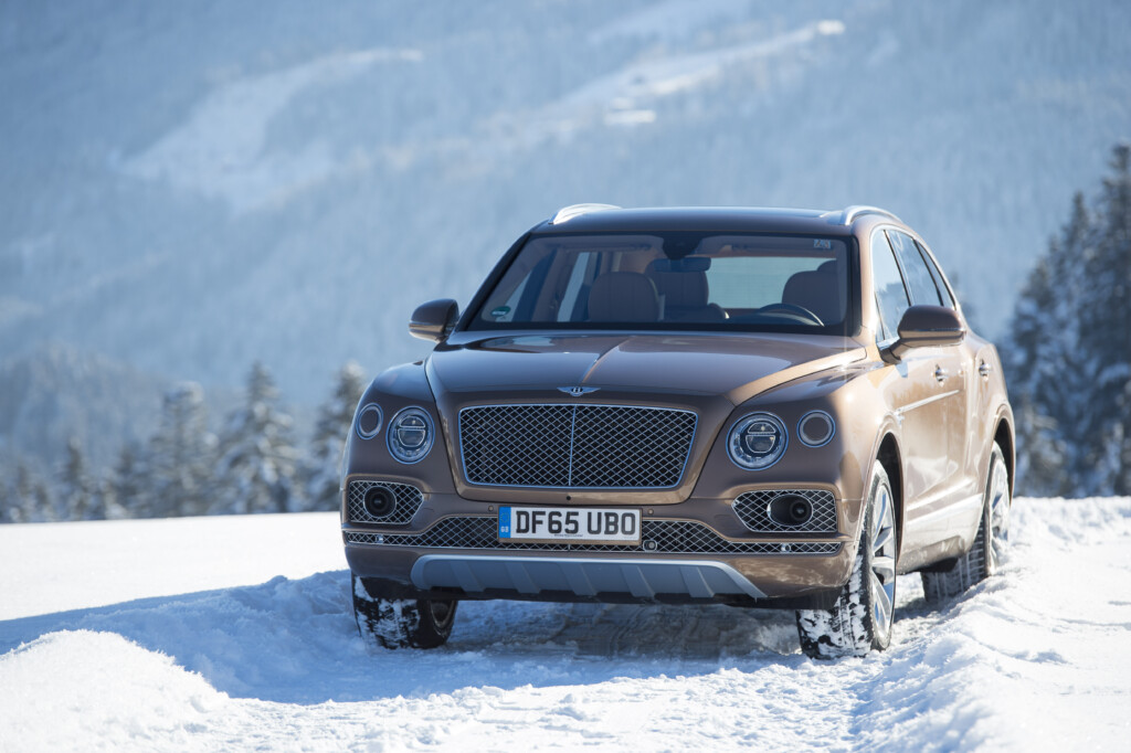 Bentley Bentayga makes Alpine debut in Kitzbühel