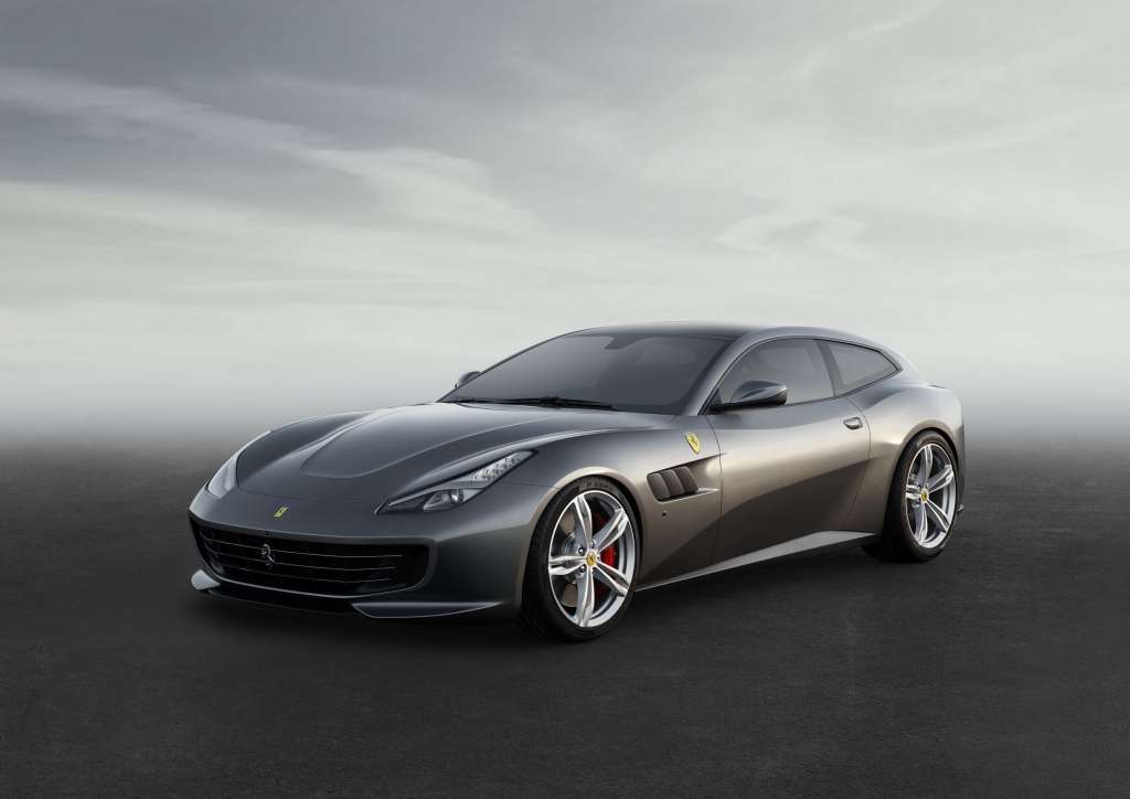 Ferrari GTC4 Lusso (2)