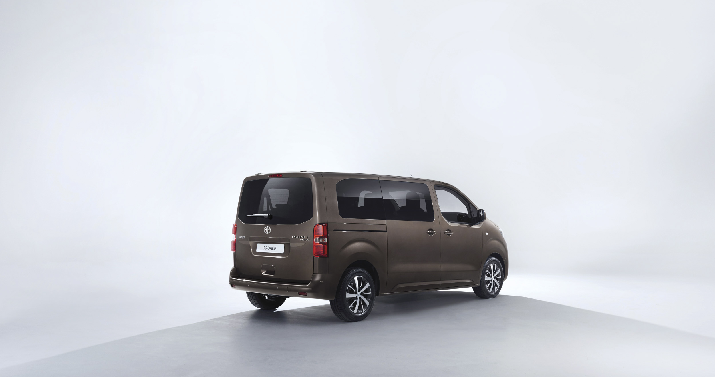 2016_Toyota_Proace_Verso (2)