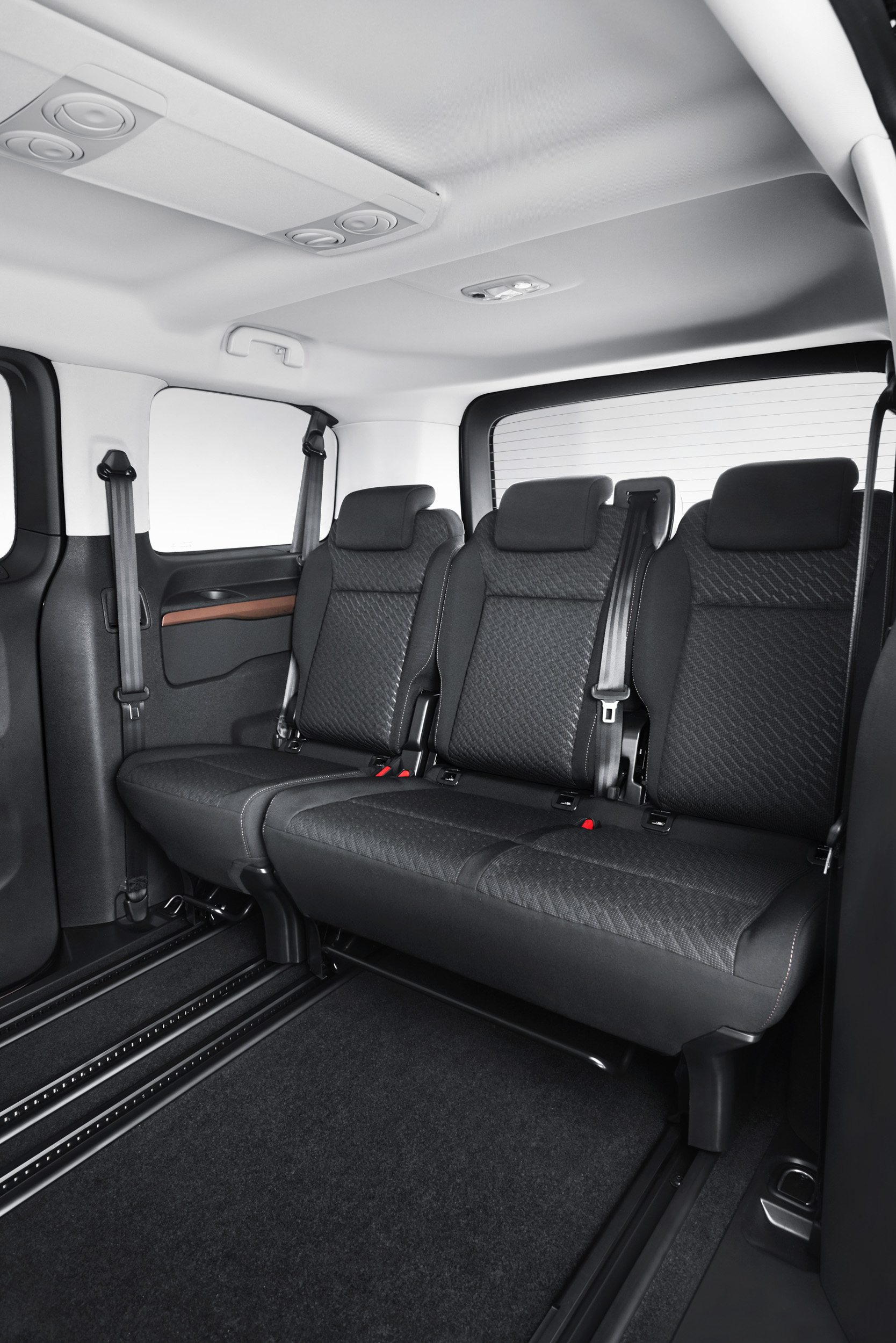 2016_Toyota_Proace_Verso (21)