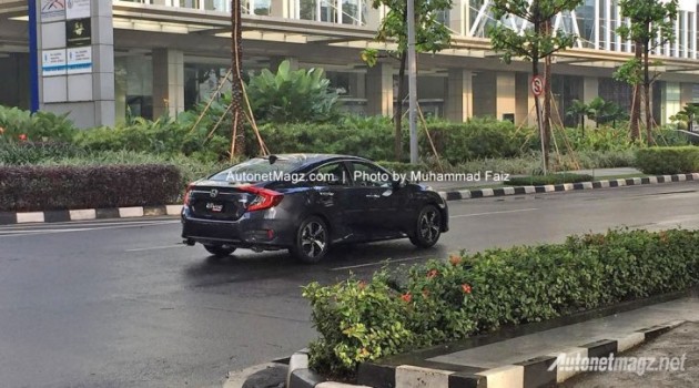 2016_honda_Civic_Spied_indonesia2