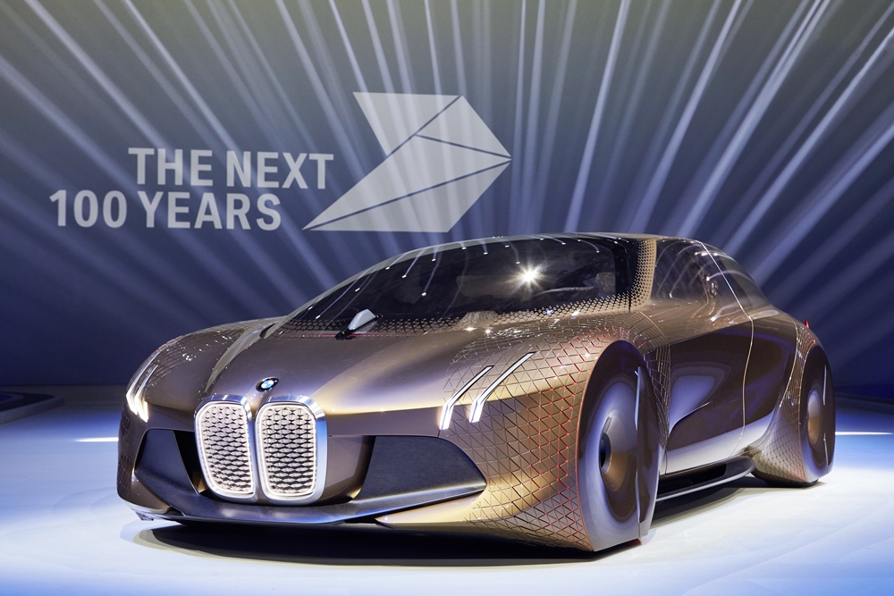 BMW Vision Next 100 - 29