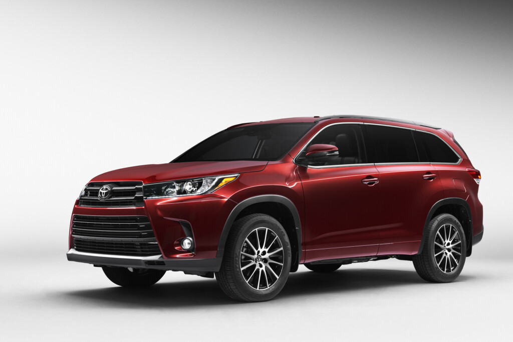 toyota-highlander-001-1