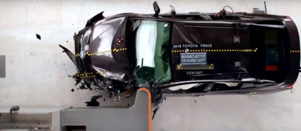 2016 Toyota Prius Crash Test
