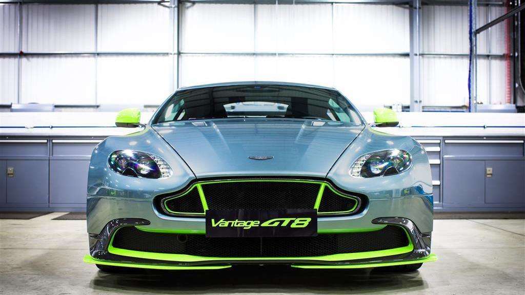 Aston Martin Vantage GT8. April 2016 Photo: Drew Gibson