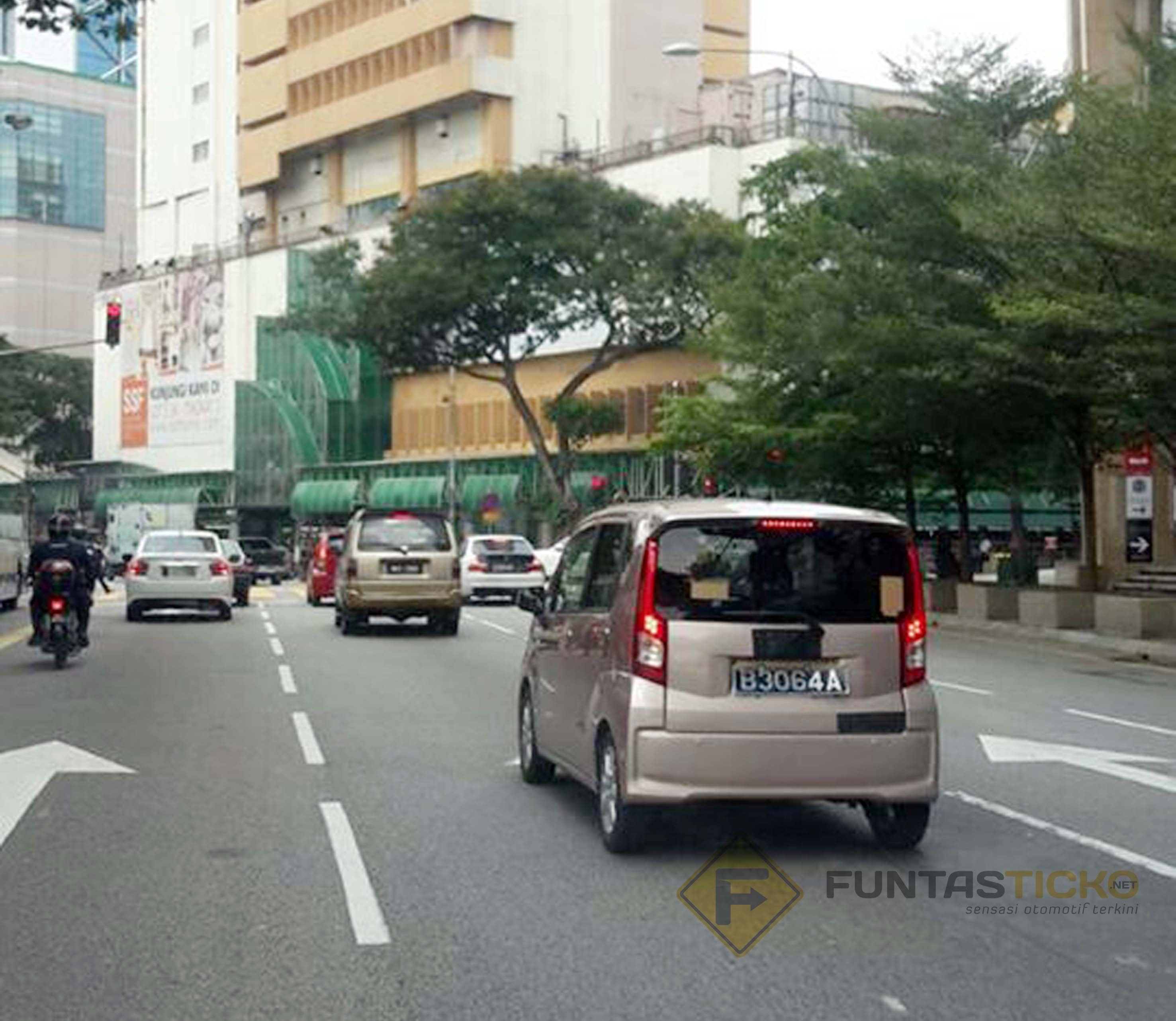 Daihatsu Move spied in Malaysia, previews upcoming Perodua 