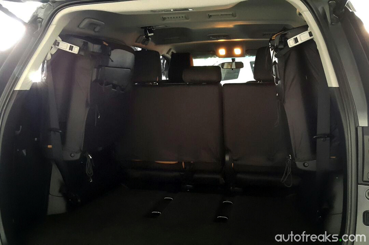 Toyota_Fortuner_Interior_3