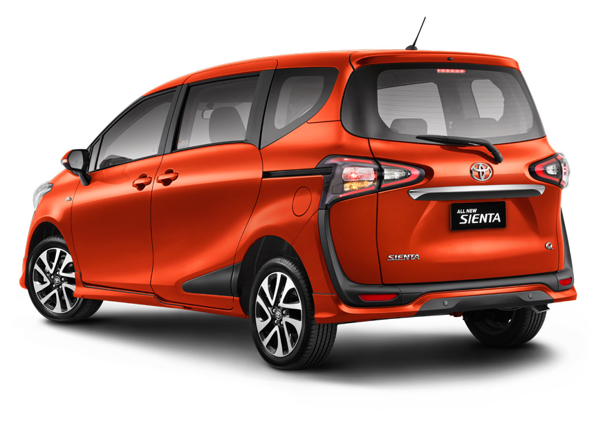 Toyota_Sienta_Indonesia (16)