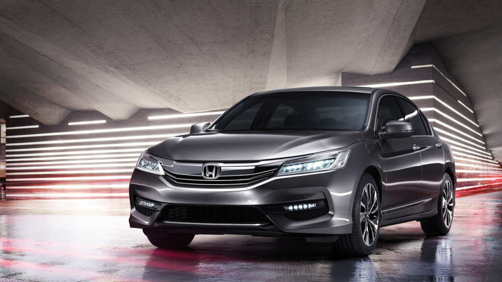 2016 Honda Accord - 02