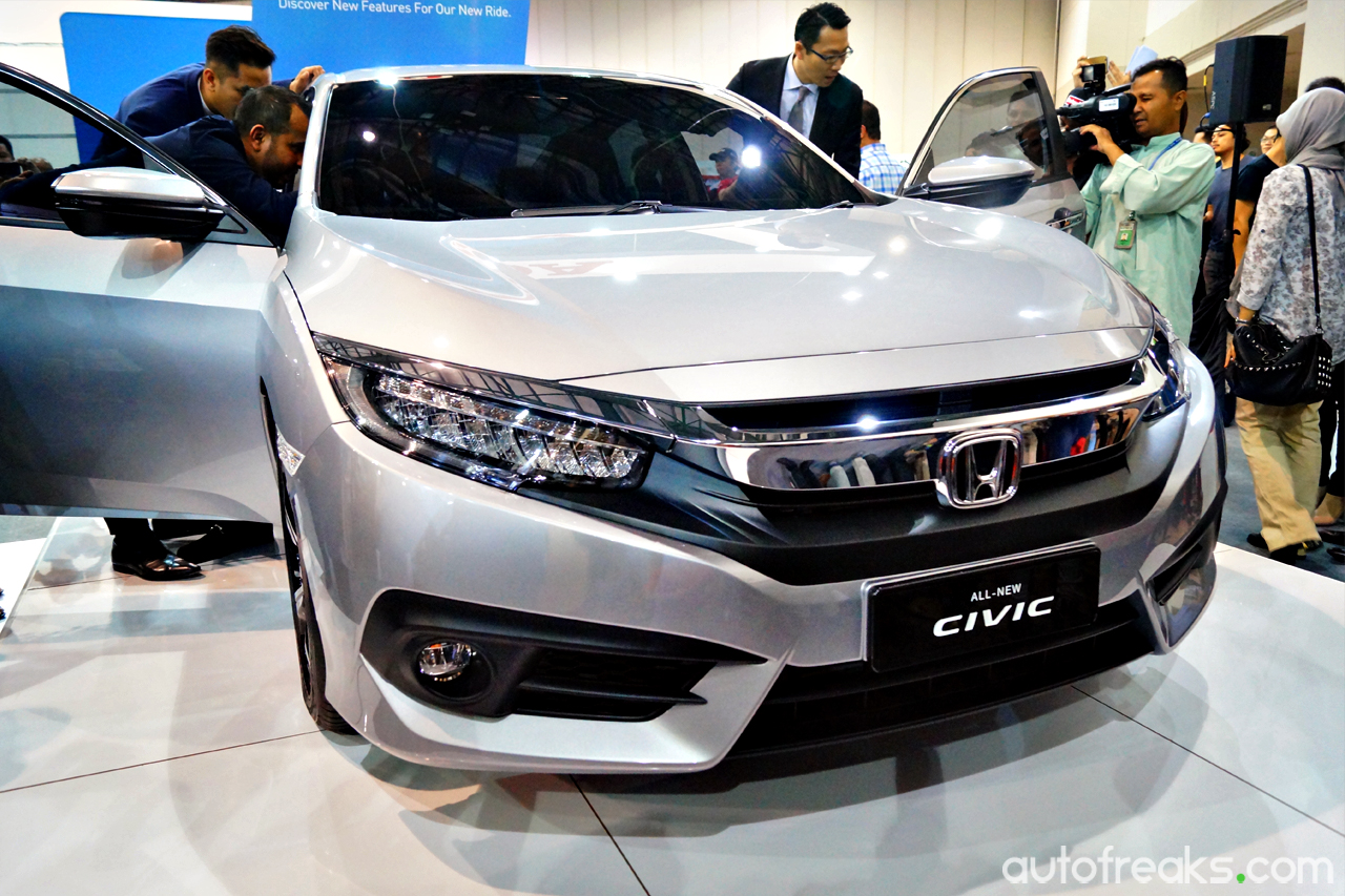 2016_Honda_Civic_Turbo_1