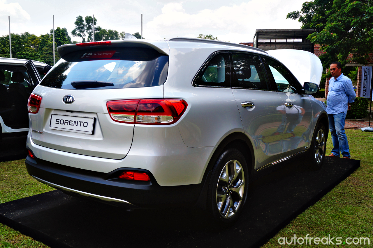 2016_Kia_Sorento (9)