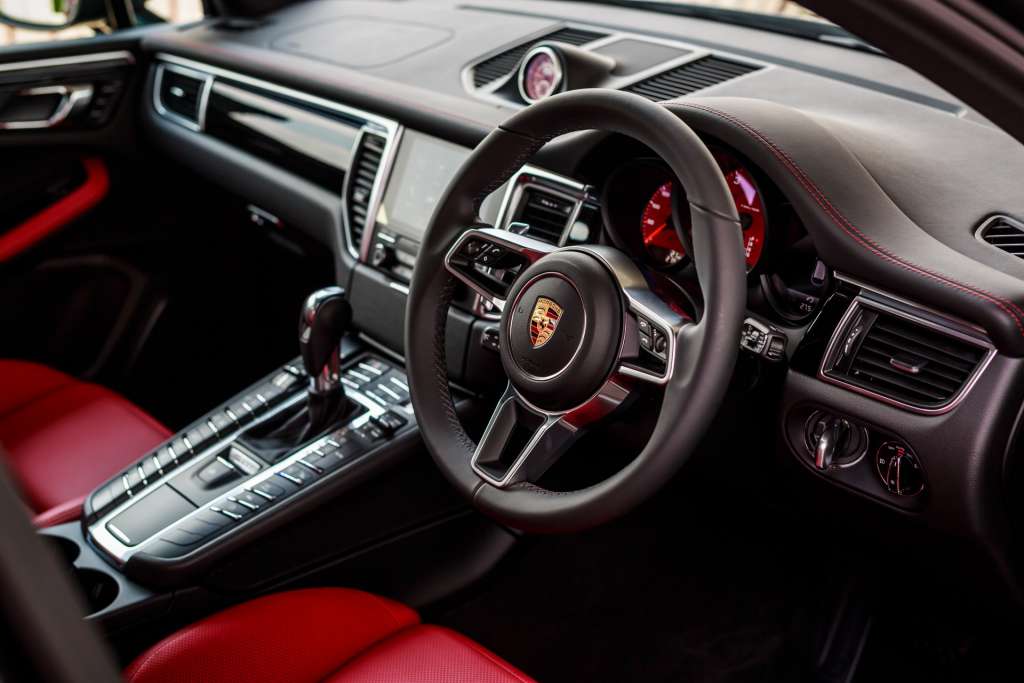 2016_Porsche_Macan (8)