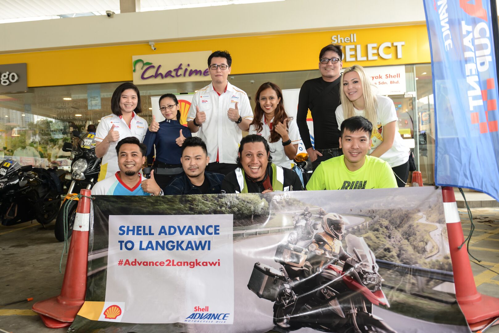 #Advance2Langkawi winners and the team from Shell Lubricants Malaysia posing before the flagoff