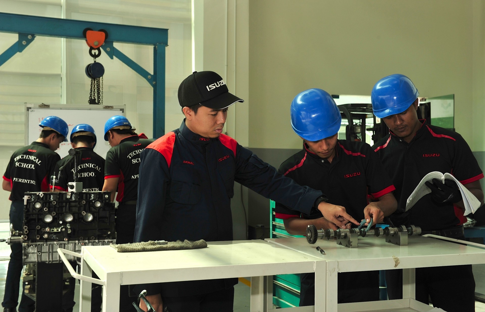 Isuzu_Technical_School