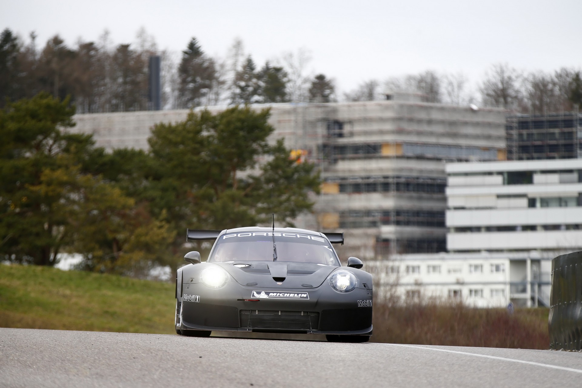 Porsche_GTE_GTLM_Racer (3)
