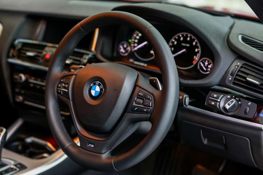 The new locally assembled BMW X4 xDrive28i M Sport (2)
