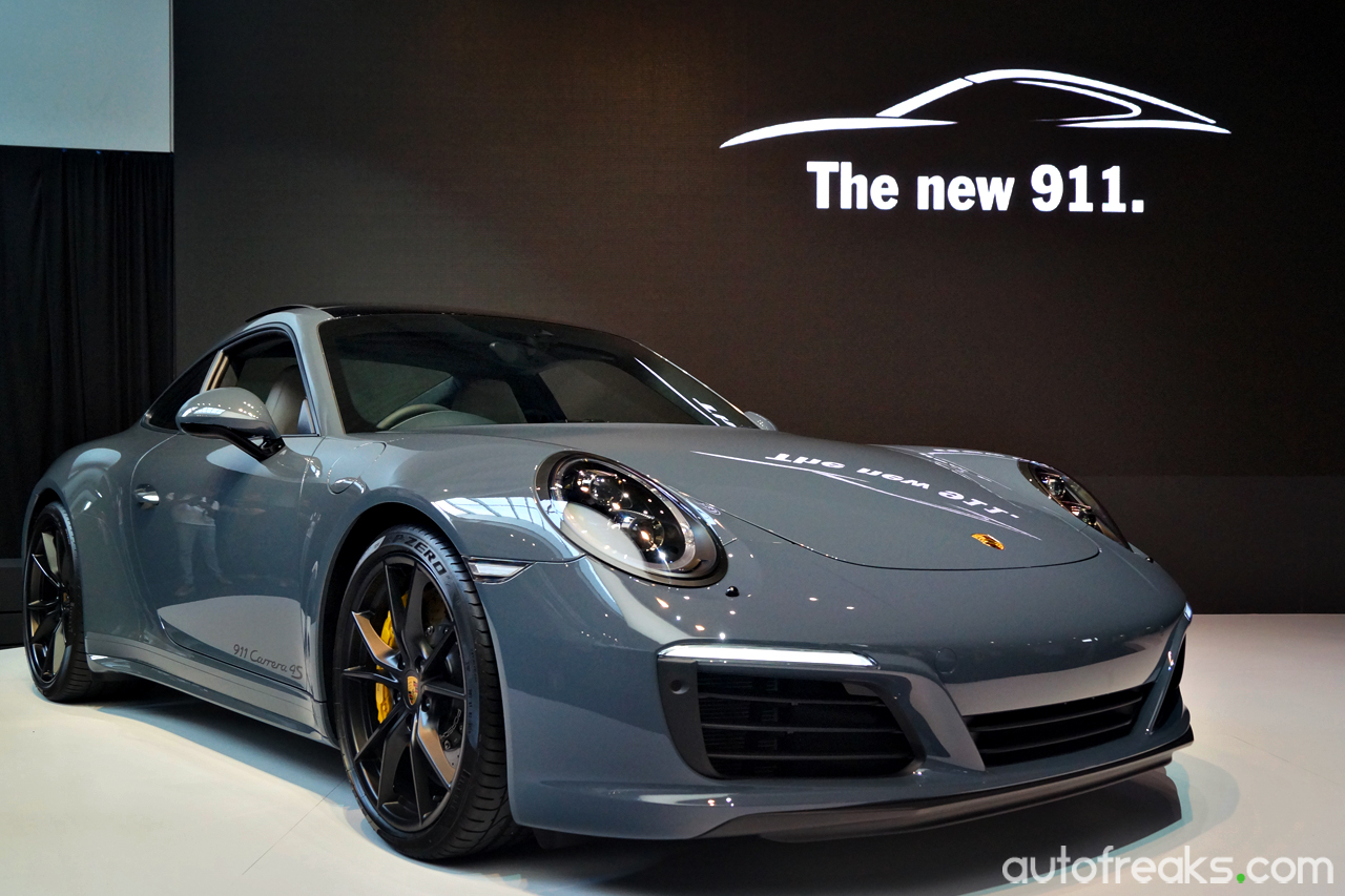 2016_Porsche_911_Carrera (2)