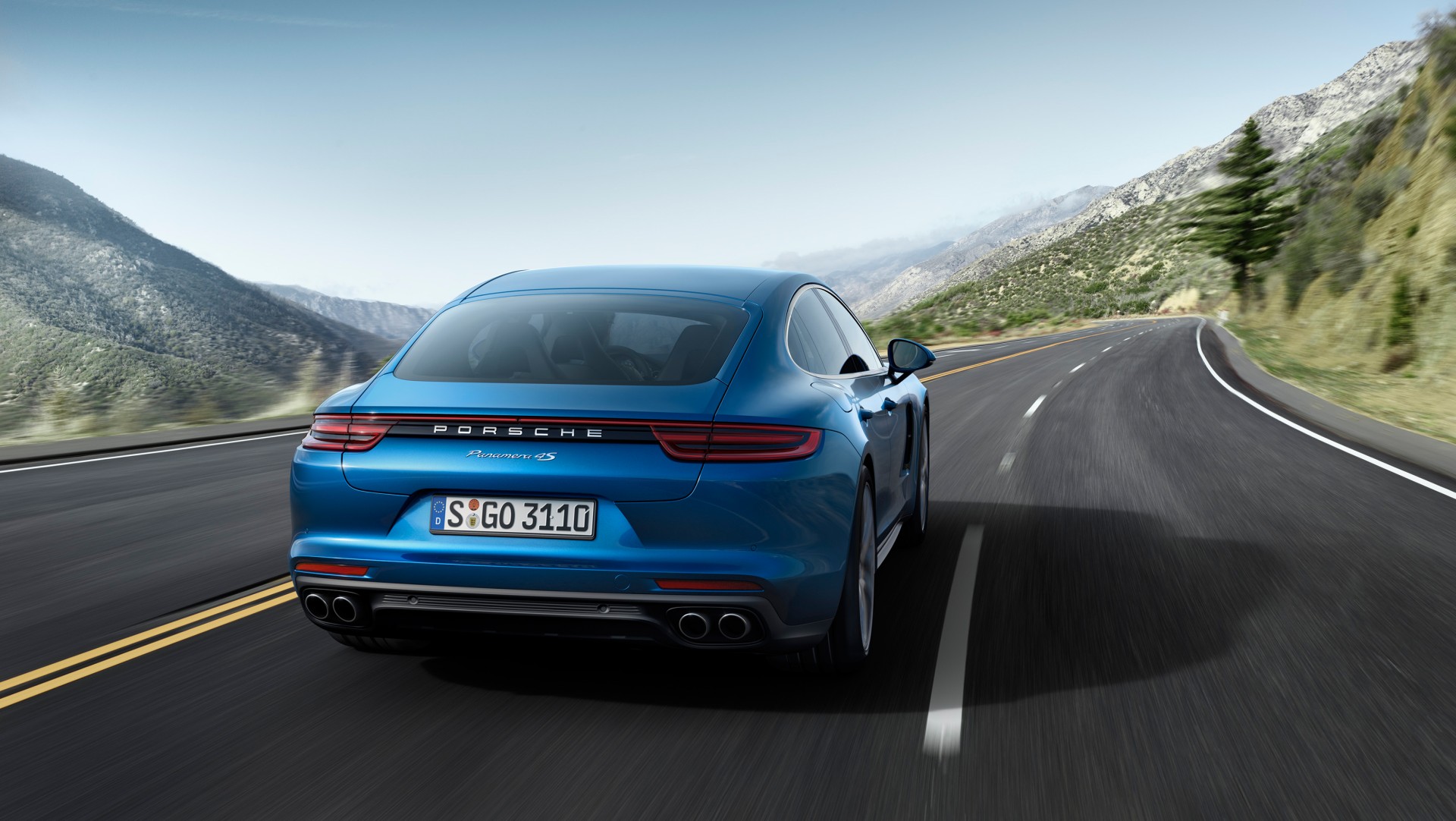 2016_Porsche_Panamera_4S (1)