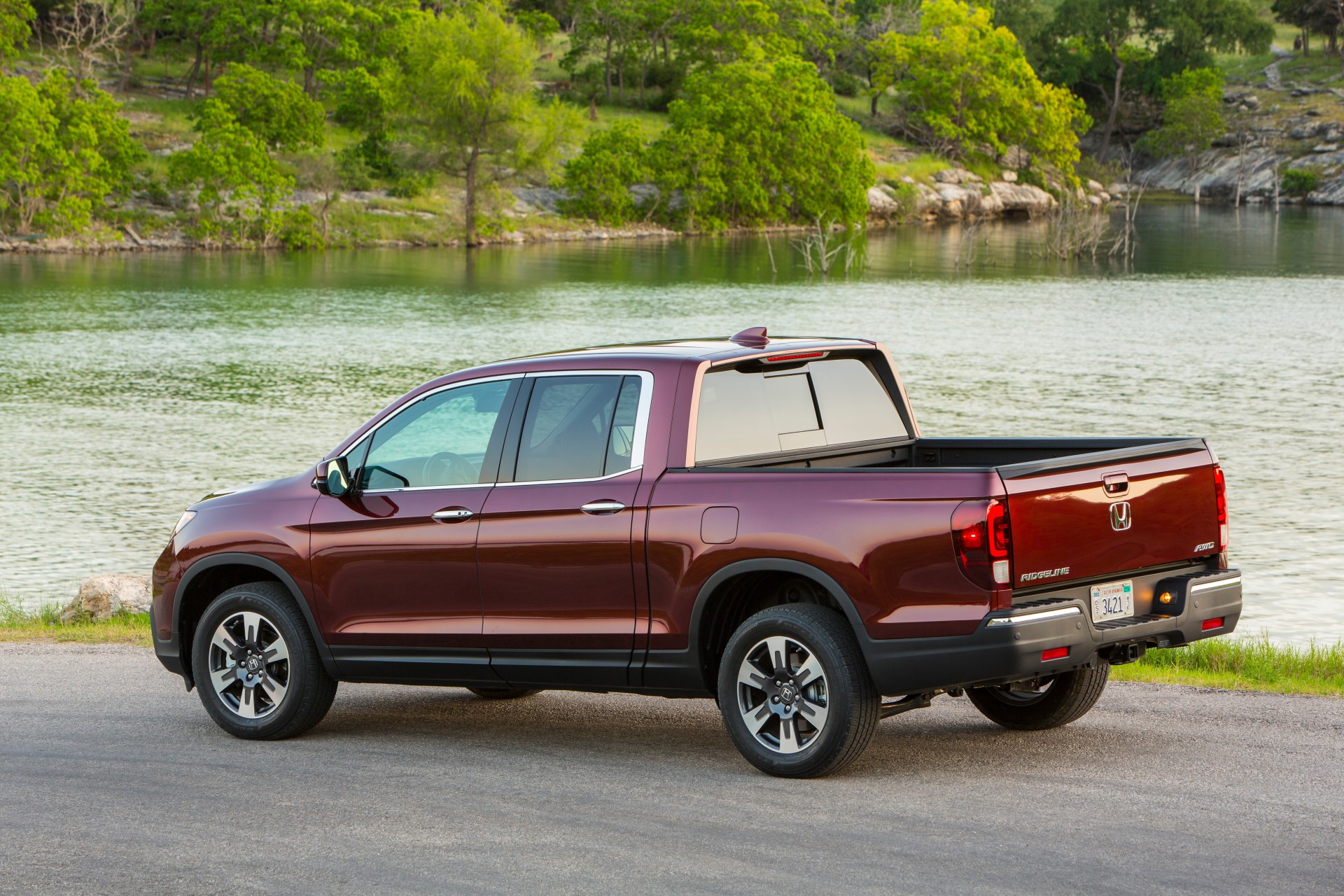 2017 Ridgeline 02