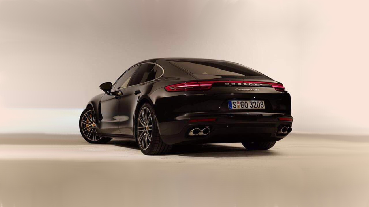 2017_Porsche_Panamera_Leaked_3