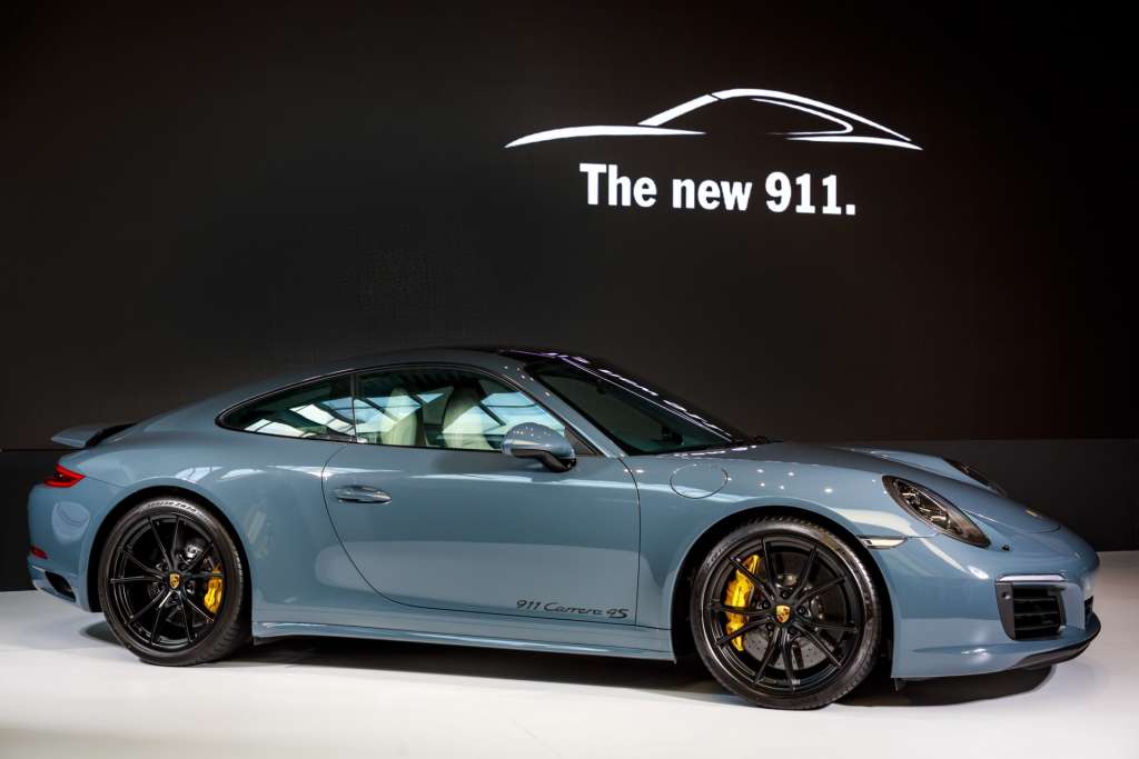 Porsche_911_Carrera_4S (1)
