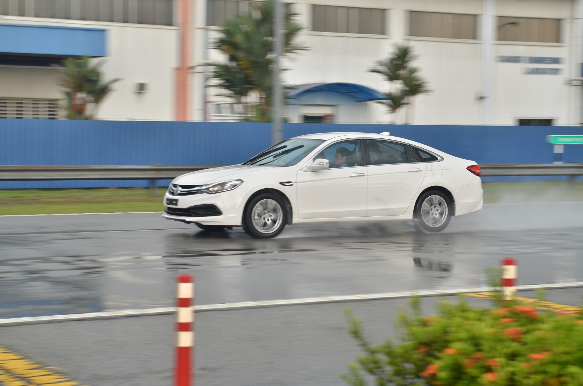 Proton_Perdana_Drive (10)