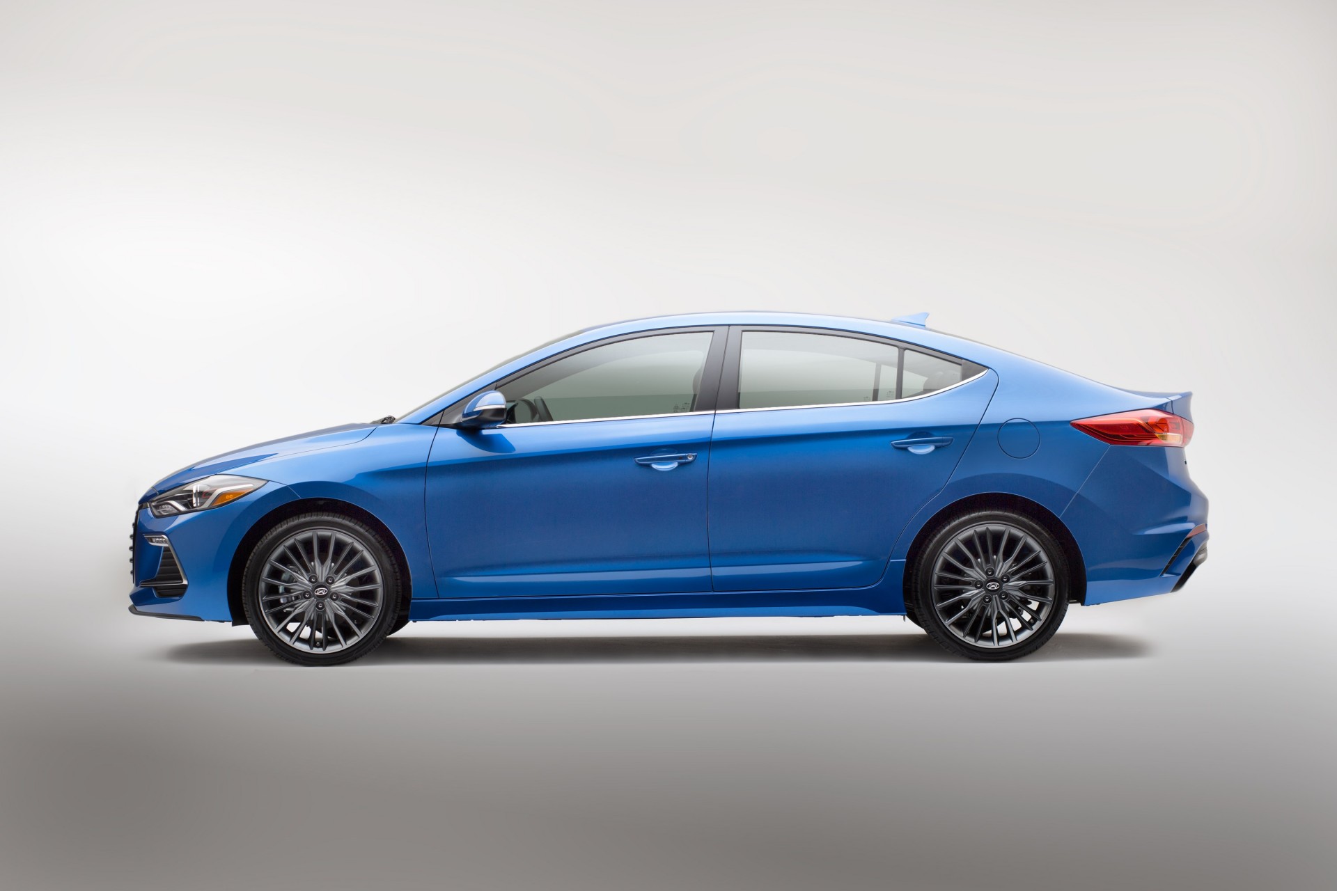 2017_Hyunda_Elantra_Sport (2)