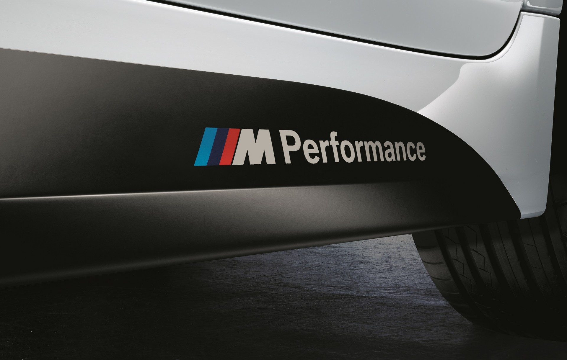 BMW 528i M Performance Edition (1)