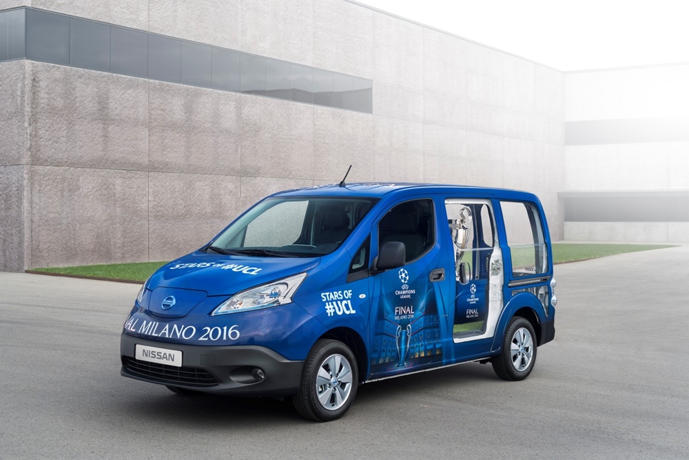 08 Nissan_Milan_UEFA_e-NV200