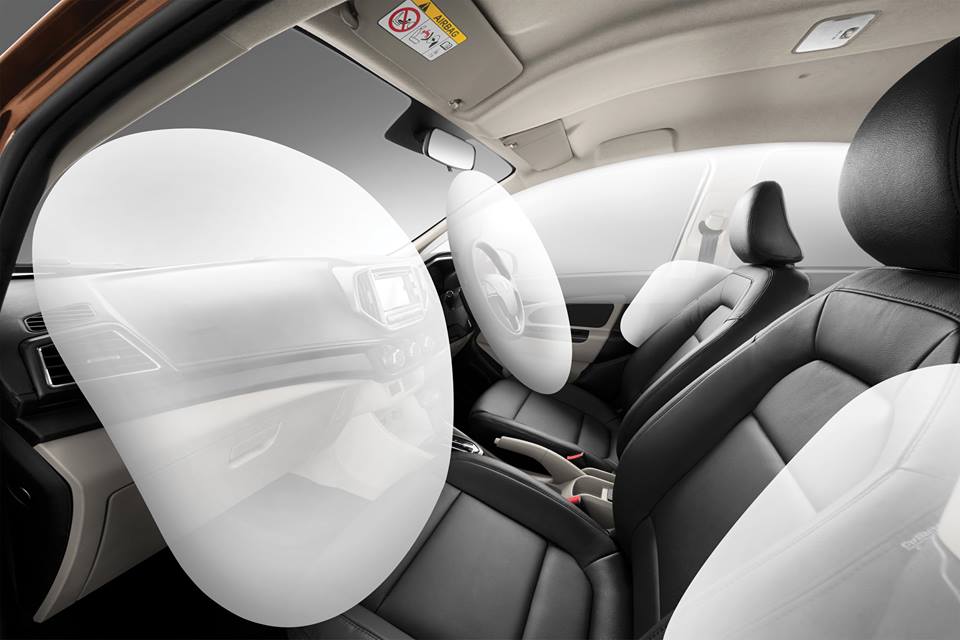 2016_Proton_Persona_Interior_1