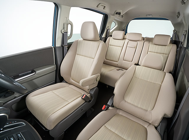 2017_Honda_Freed_Seats