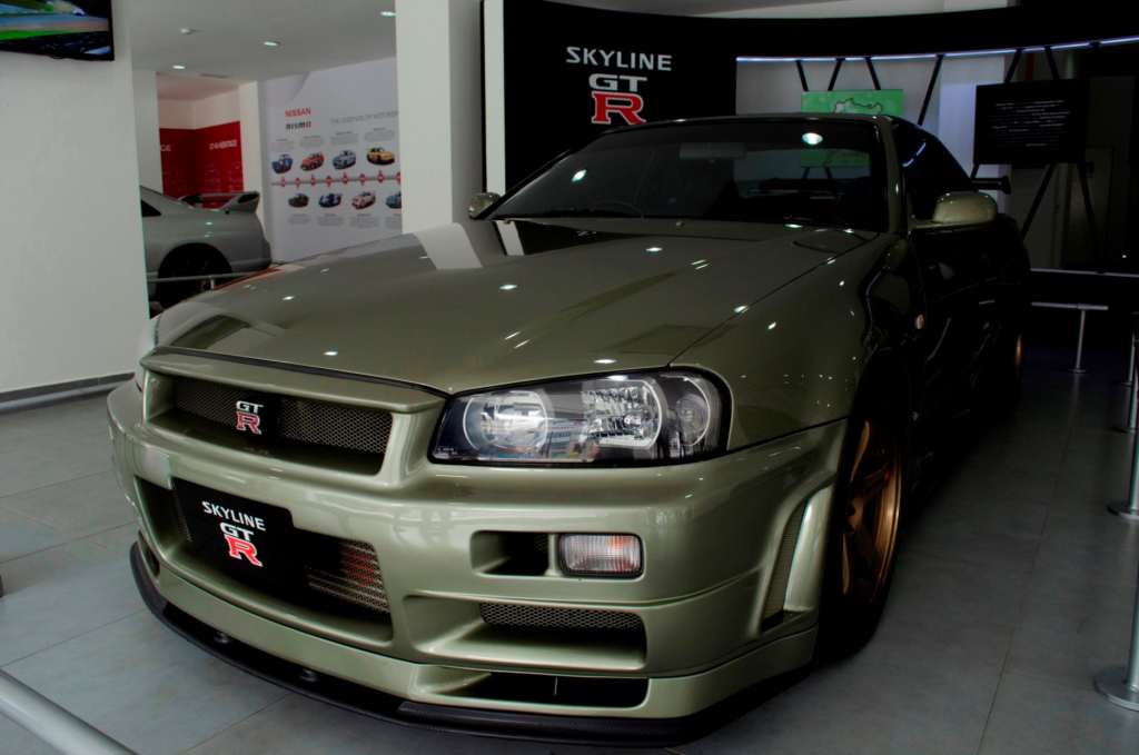 08_Nissan Skyline GT-R R34 (1)