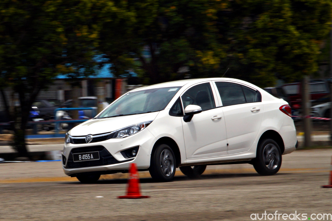 2016_Proton_Persona_Media_Drive (55)