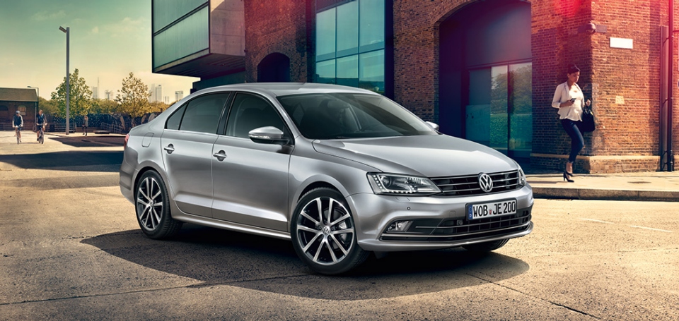 2016_Volkswagen_Jetta_1