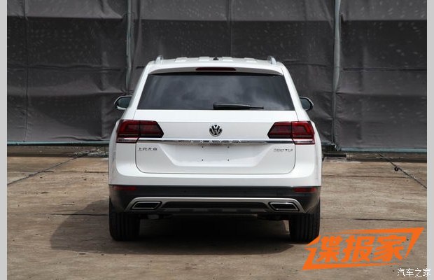 2017_Volkswagen_Teramont_Spied_2