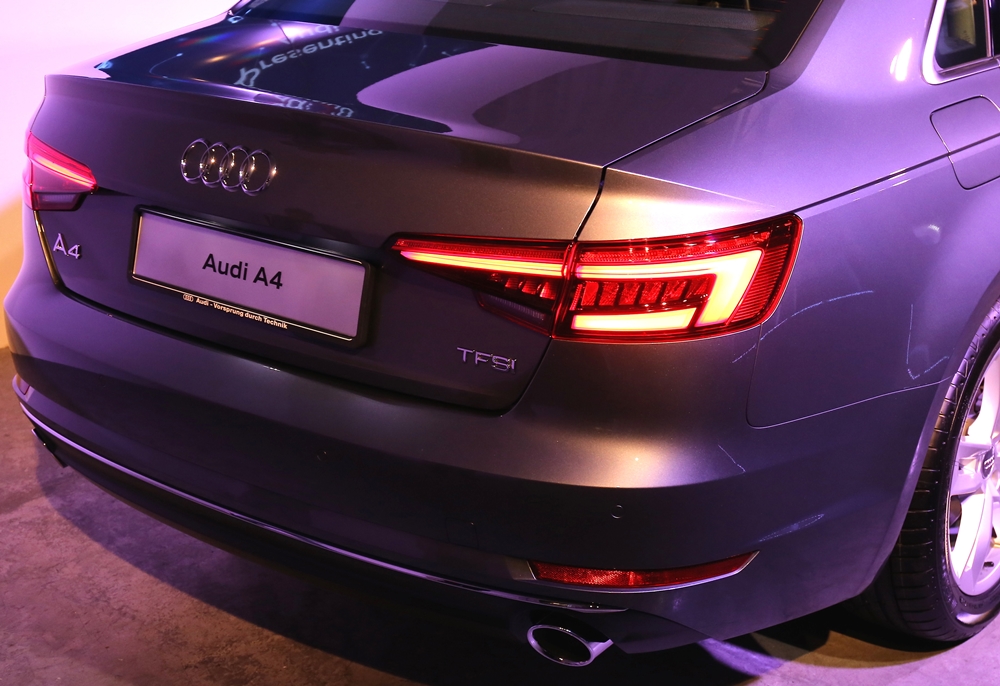 Audi A4 - 4