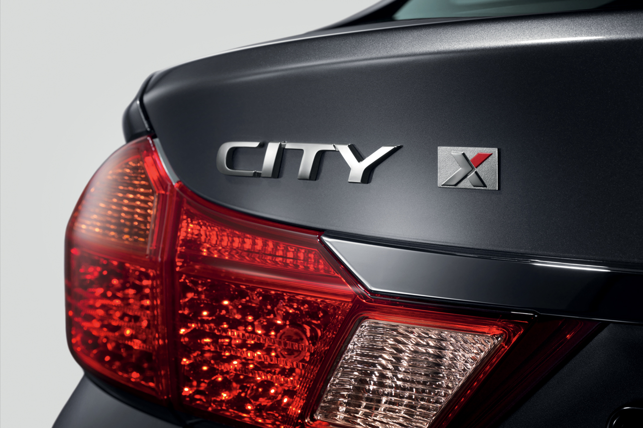 Honda_City_X_emblem