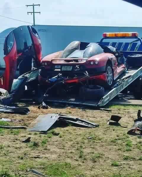 Koenigsegg_CCX_Custom_Vision_crash_2