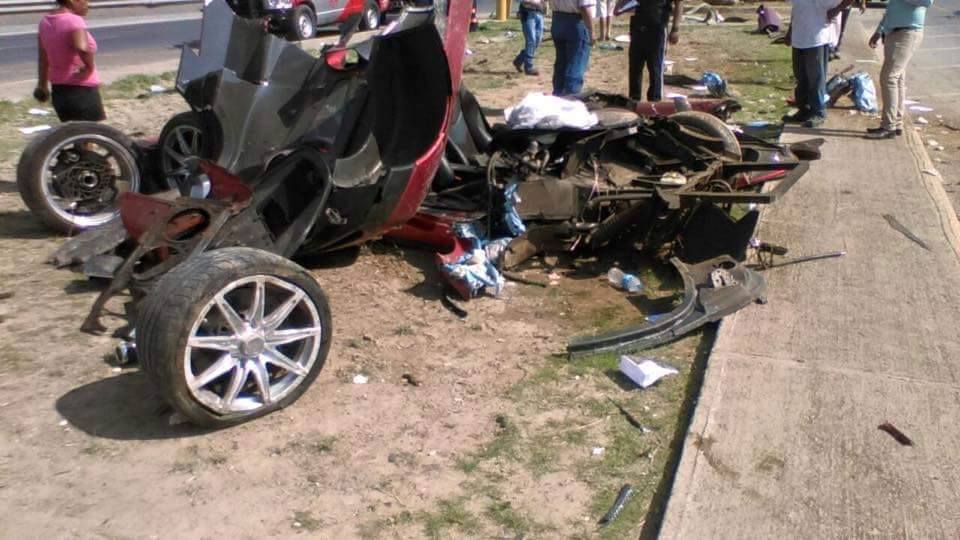 Koenigsegg_CCX_Custom_Vision_crash_5