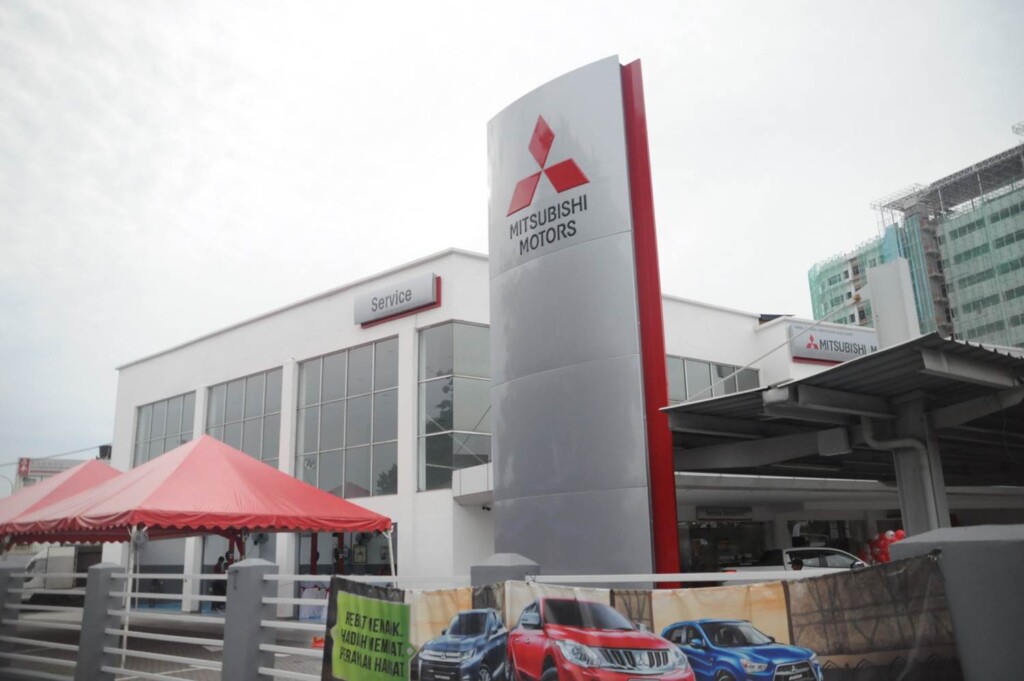 Mitsubishi Motors 3S Centre + Body & Paint, Sing Kwung Jidosha