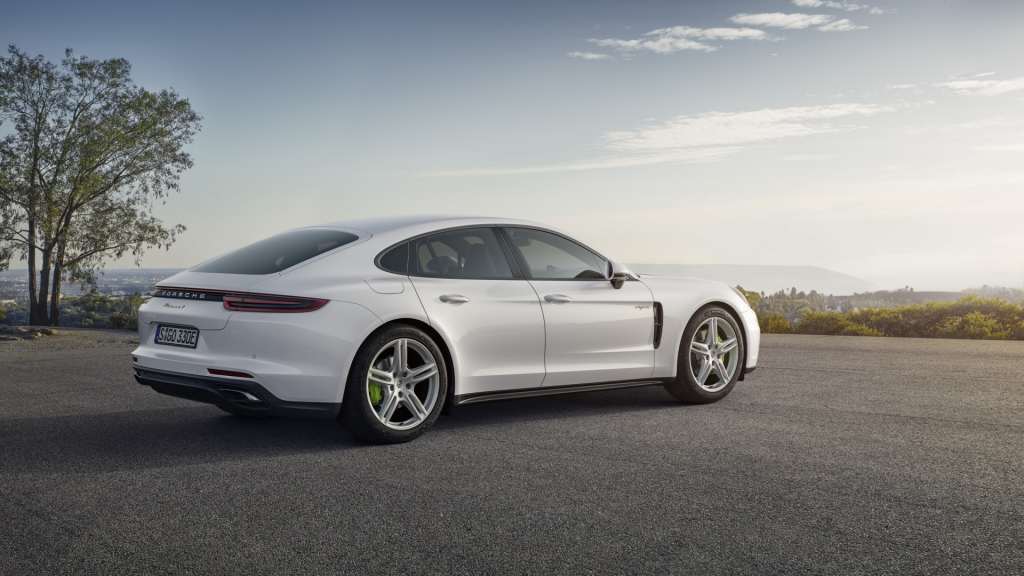 Porsche Panamera 4 E-Hybrid (4)