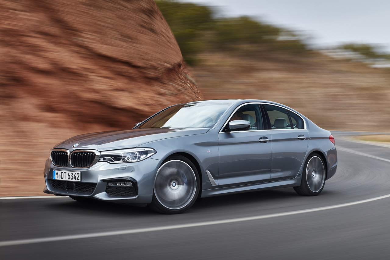 2017_BMW_G30_5_Series (10)