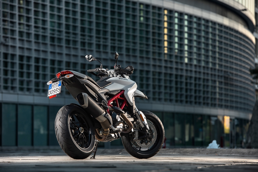 Ducati Hypermotard 939 (7)