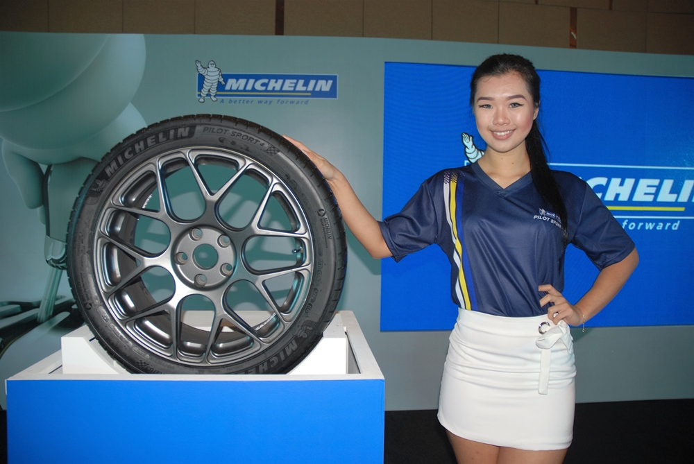 Michelin Pilot Sport 4 - 21